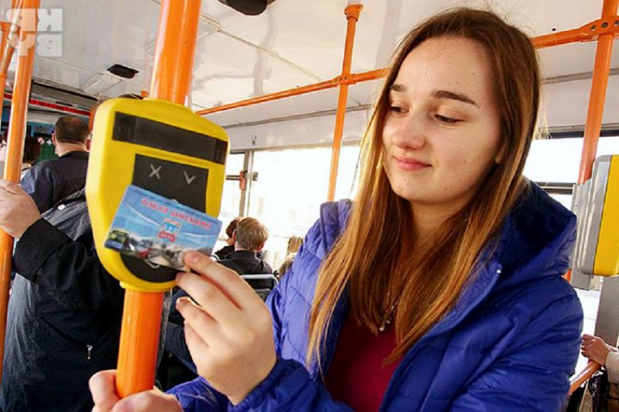 Костромские школьники с февраля будут оплачивать проезд электронной картой