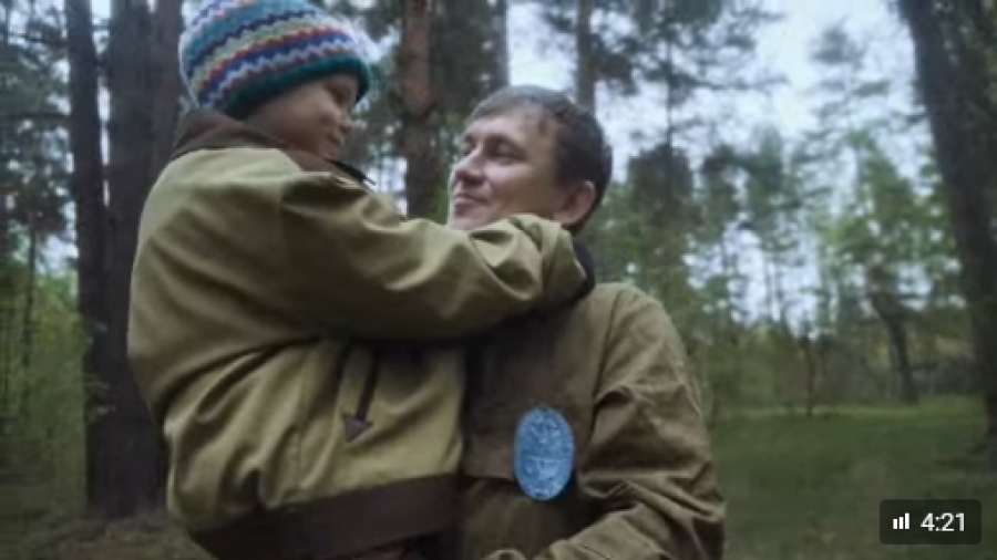 Добровольцы костромского ПСО «Лиза Алерт» сняли трогательный клип о поисках маленькой девочки в лесу (ВИДЕО)