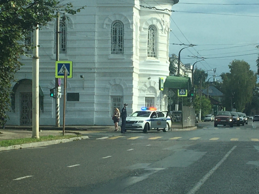 Из здания ГИБДД в Костроме экстренно эвакуировали всех сотрудников и посетителей