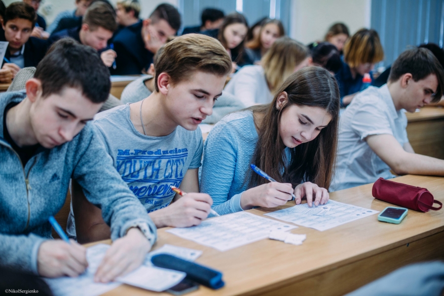 В Костромской области подняли стипендию для студентов колледжей