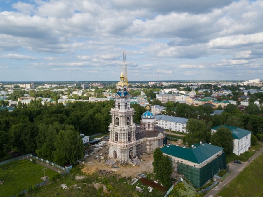 Оформлять нижний храм Богоявленского собора Костромского кремля помогут историки и архивисты