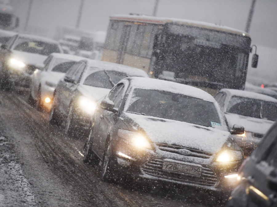 Костромских водителей могут перестать штрафовать за некоторые нарушения ПДД в период сильных снегопадов