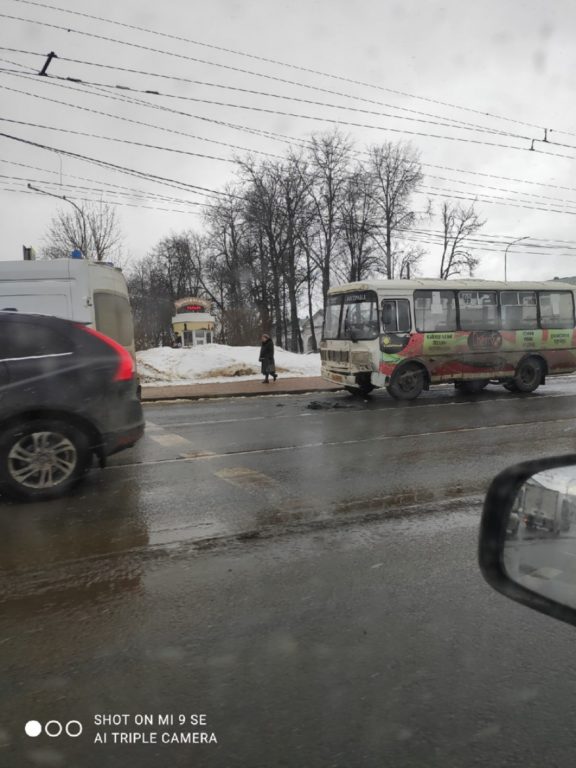 В центре Костромы произошло ДТП с участием автобуса