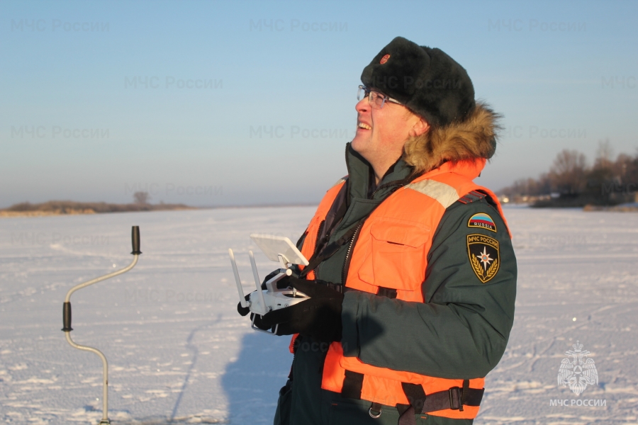 Костромские спасатели следят за безопасностью на водоемах с помощью беспилотников