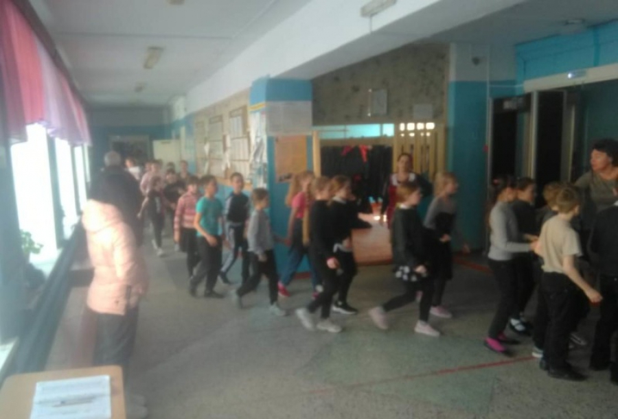 В Костромской области из школы эвакуировали более 200 учеников (ФОТО)