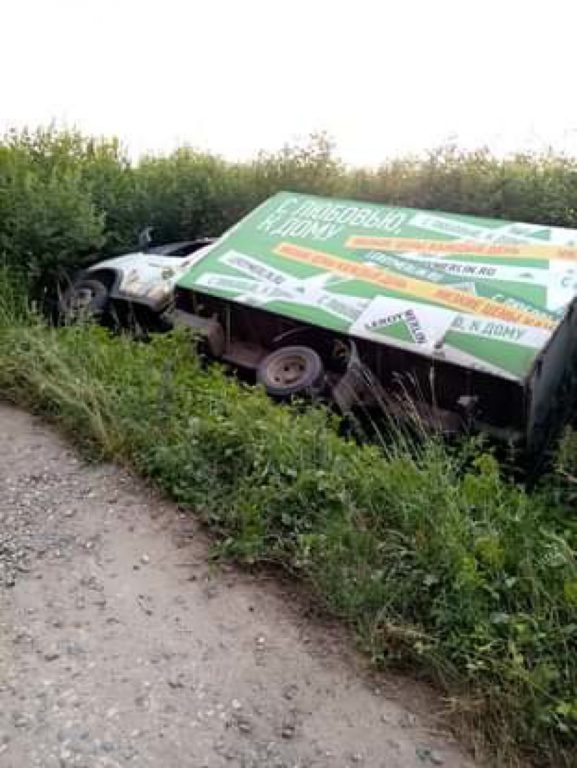 Ремонт опасной дороги в Красносельском районе отложили на неопределённый срок