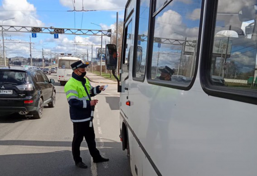 В Костроме сняли с маршрутов три опасных для людей автобуса