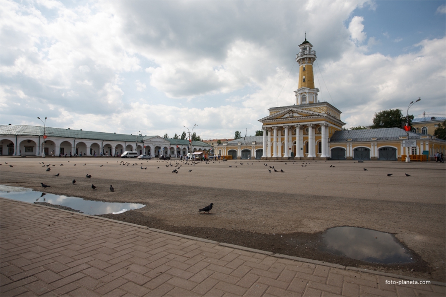 Прививки от коронавируса будут делать на центральной площади Костромы
