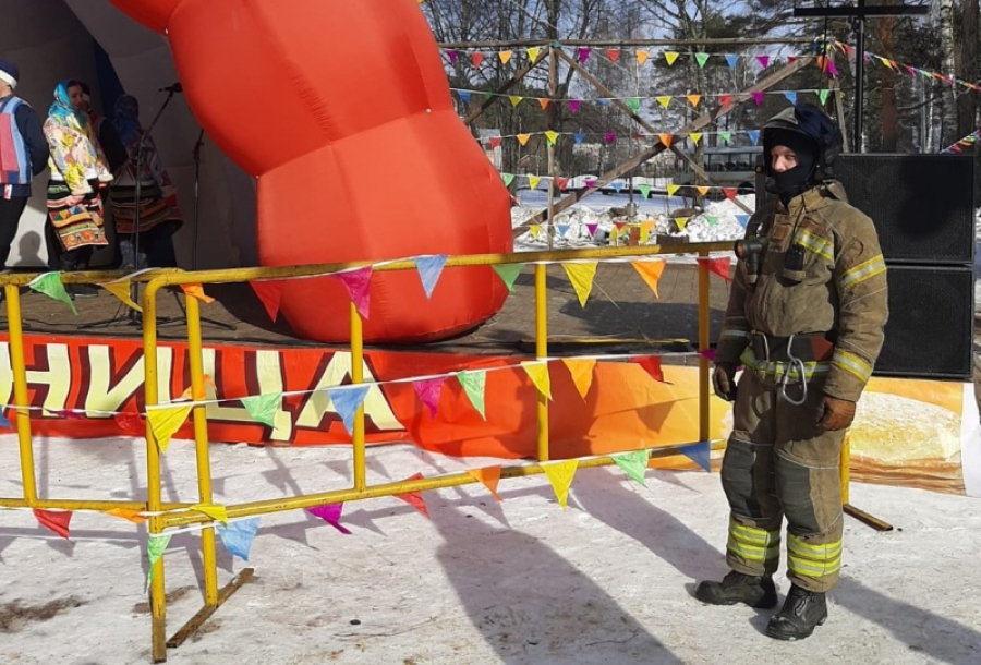 На масленичных гуляньях в Костроме дежурят пожарные и спасатели