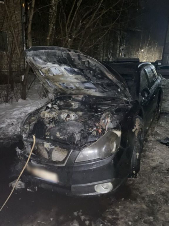 Костромич поджег автомобиль приятеля из-за сплетен