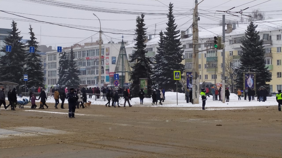 На второй несанкционированный митинг в Костроме вышло в пять раз меньше людей