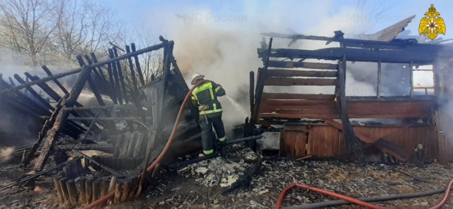 Утренний пожар перепугал жителей костромской глубинки