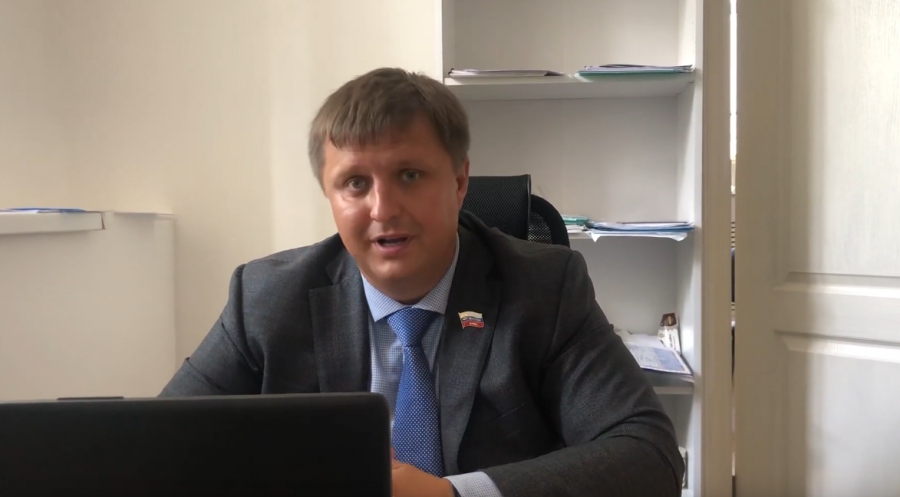 Губернатор такого не прощает: опального депутата костромской облдумы исключили из «Единой России» за скандальное видео