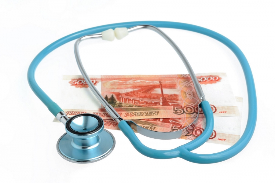 Костромские врачи и студенты-медики будут получать соцвыплаты до 2025 года