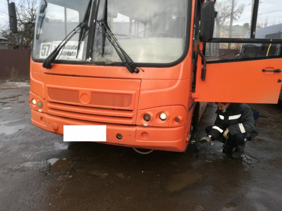 В Костроме сняли с маршрута автобусы с неисправным рулем и тормозами