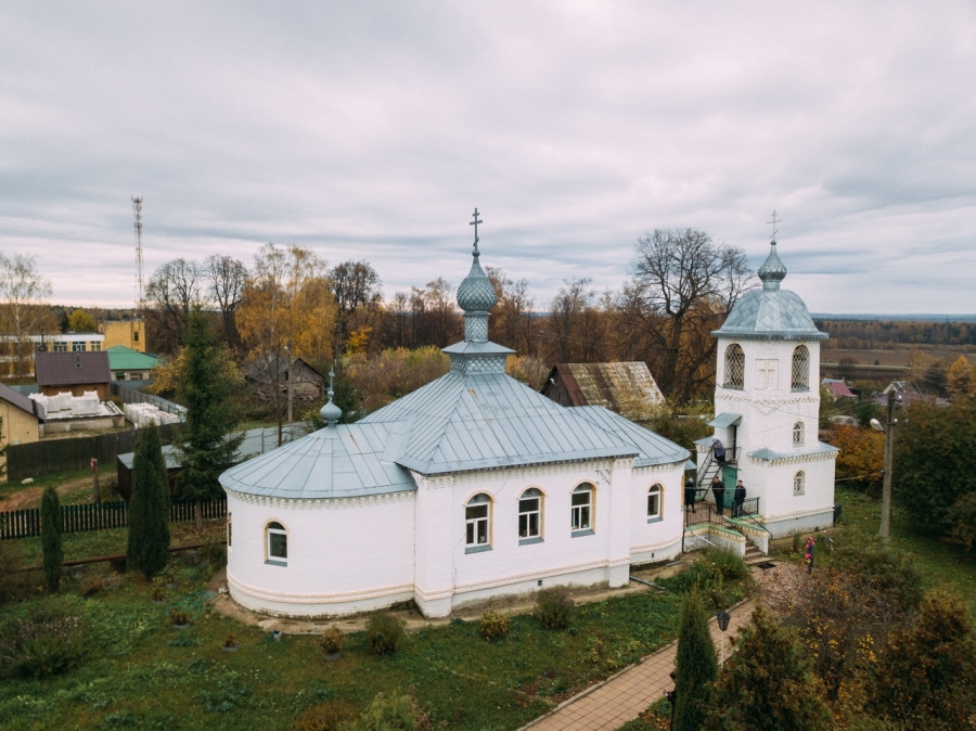 Дождались: в поселке Ильинское спустя двадцать лет освятили местный храм