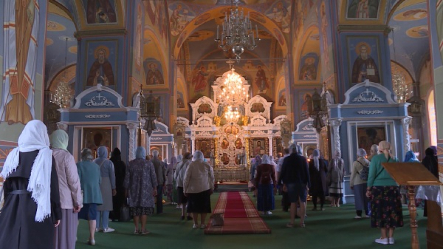 В Костроме ограничили посещение Богоявленского собора