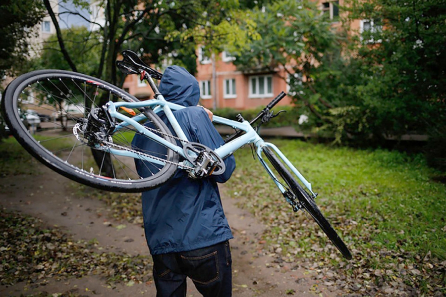 В Нерехте задержали мужчину, который привык расплачиваться за спиртное чужими велосипедами