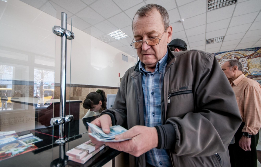 В мае часть костромских пенсионеров получит выплаты раньше срока