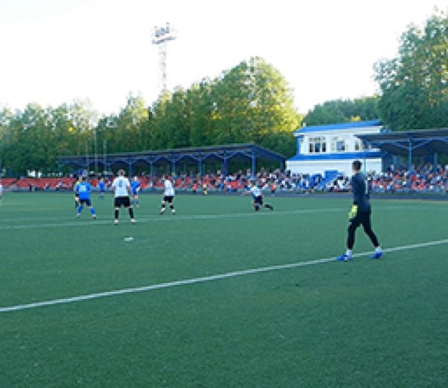 Около двух тысяч зрителей поддержали футболистов «Динамо» на игре с ярославским «Шинником»