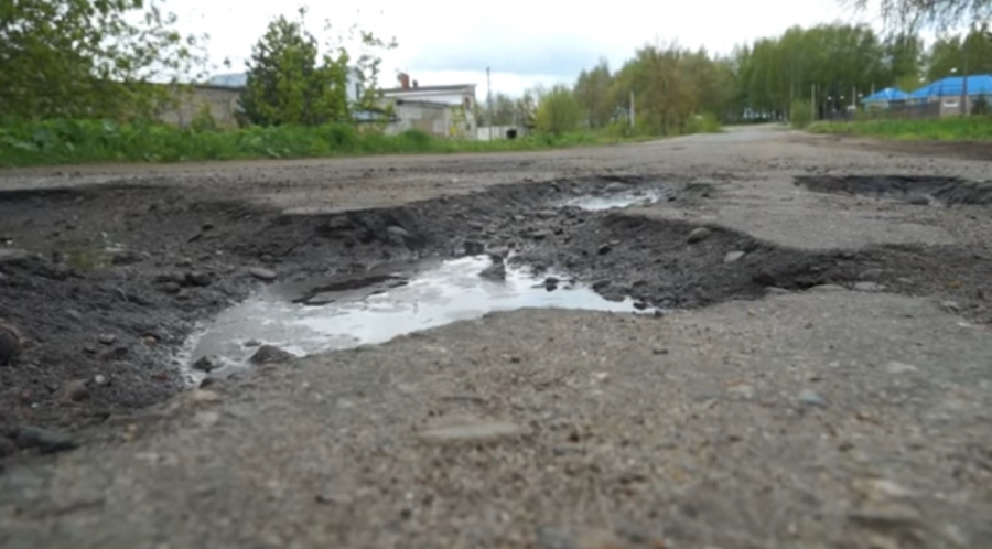 Странную дорогу в Минском проверит комиссия