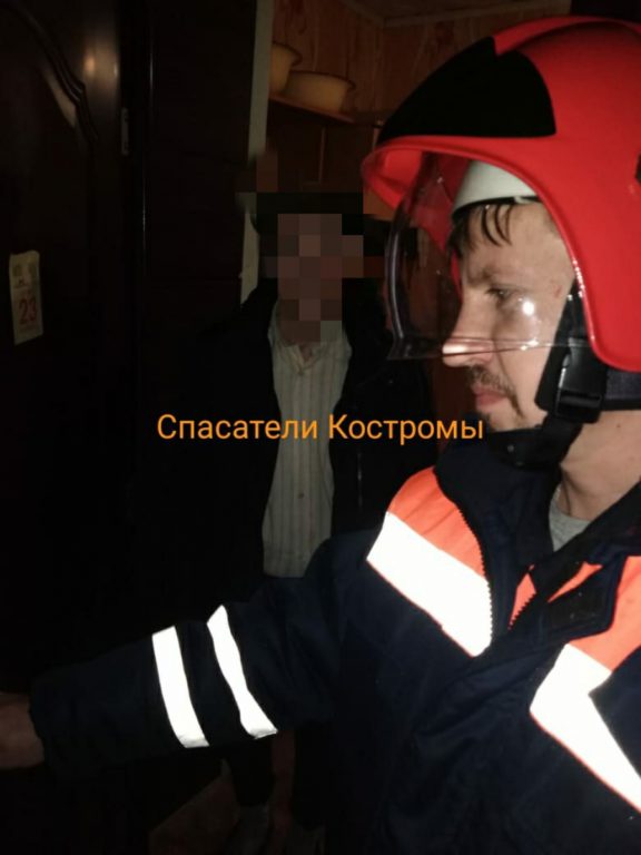 Костромской пенсионер оказался «замурован» в собственном доме