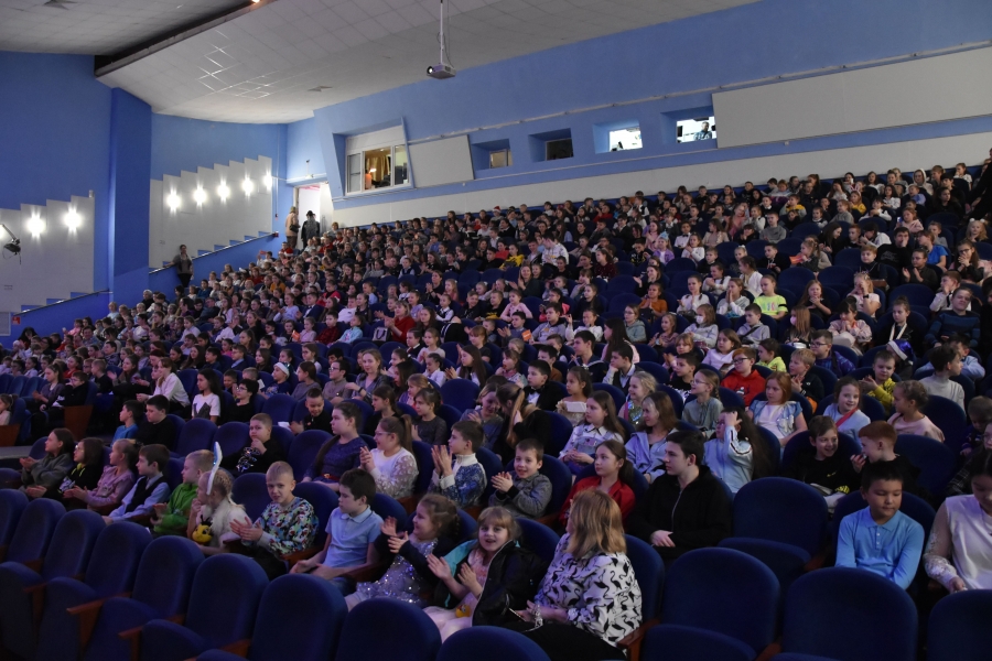 Более 600 юных костромичей собрались на мероприятии «Городская елка»