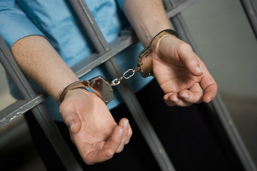 Подозреваемого в педофилии тренера суд в Костроме арестовал на два месяца