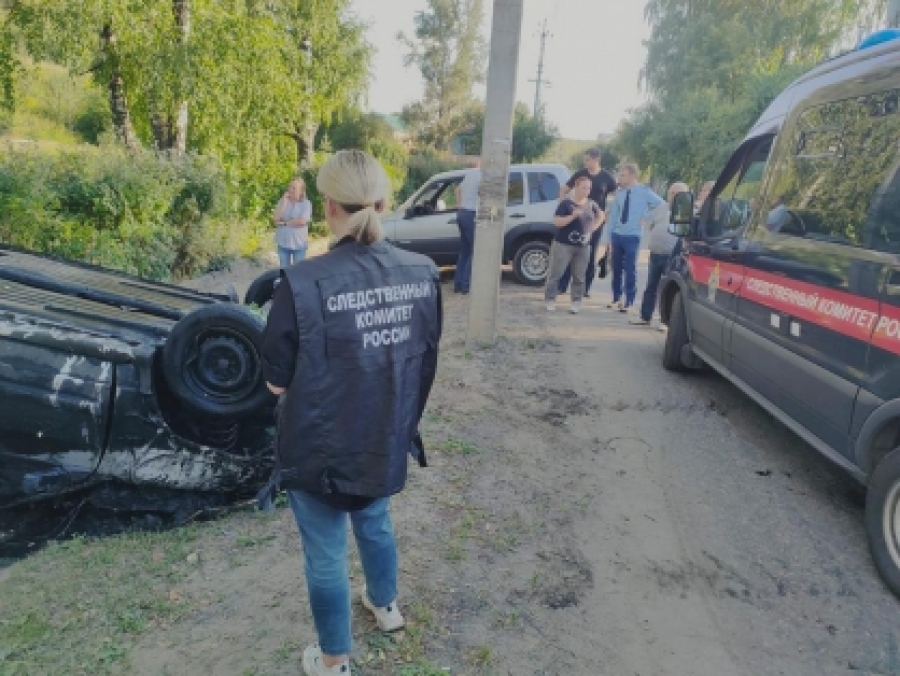 В Костромской области нашли автомобиль с двумя погибшими мужчинами (ФОТО)