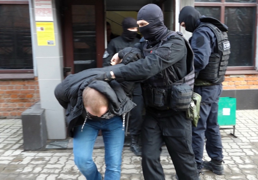 В Костроме закончилось расследование громкого дела о банде лже-экстрасенсов