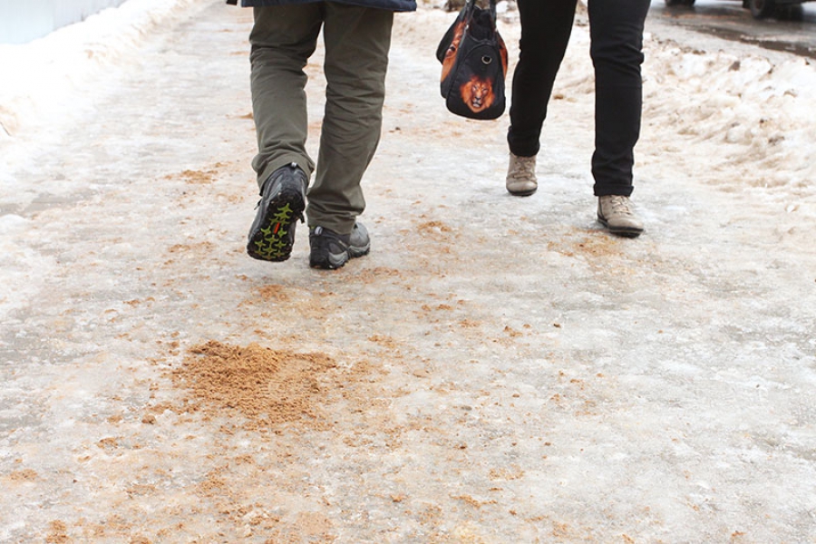 В Костроме специальная комиссия проверяет расчистку дворов ото льда и снега