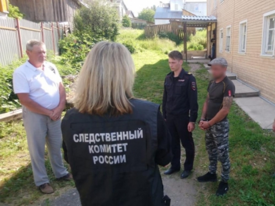 В Костромской области мужчина случайно убил незваного гостя
