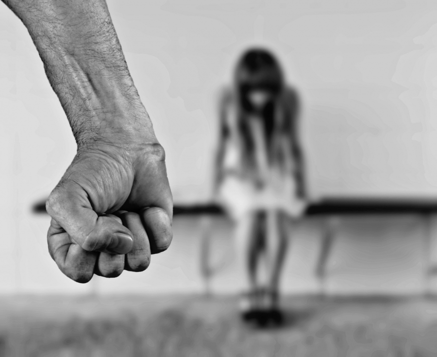 В Костроме за систематическое избиение двух девочек осуждён мужчина