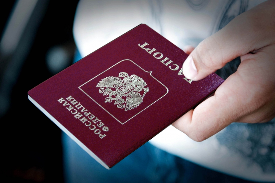 Костромским подросткам выдали первые паспорта в экспресс-режиме