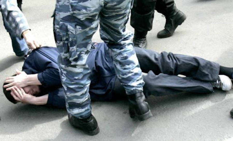 В Костроме полицейских обвиняют в жестоком избиении задержанных