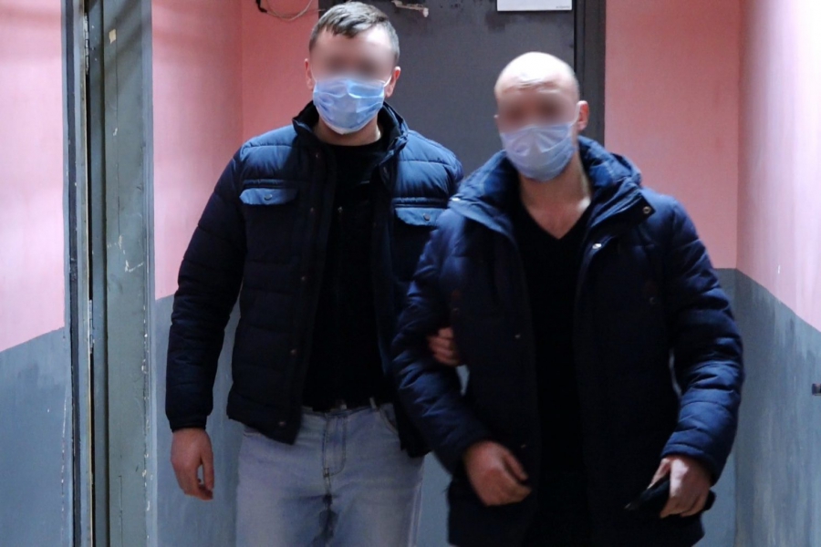 В Костроме осудили двух взрослых мужчин за жестокое избиение подростка