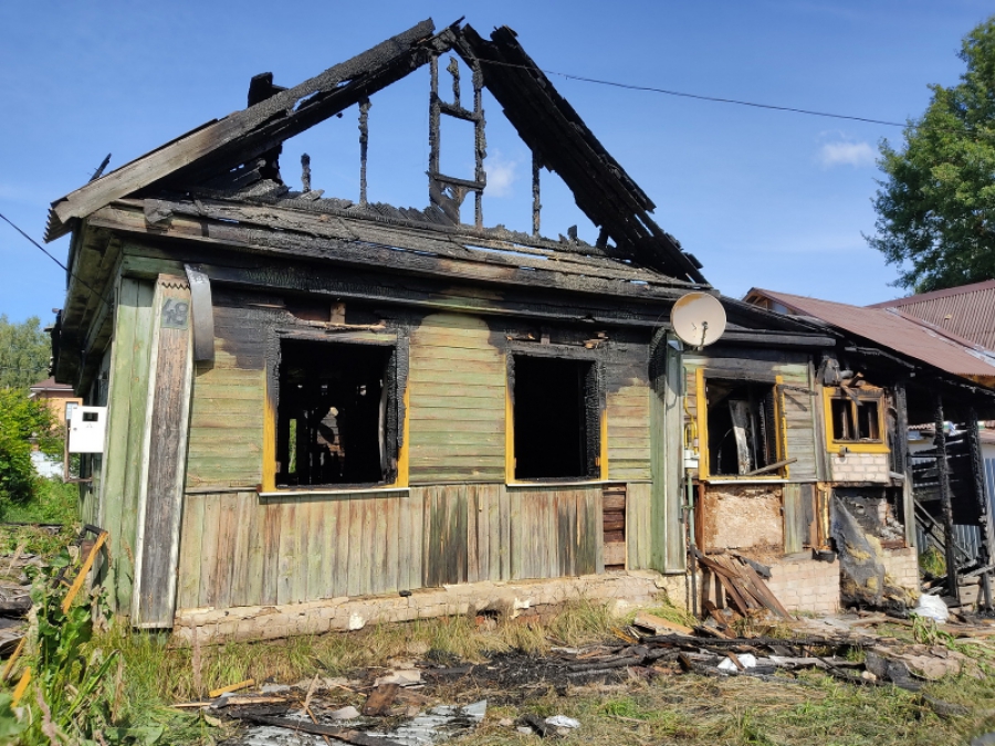 Причиной пожара дома на Михалевской стал поджог
