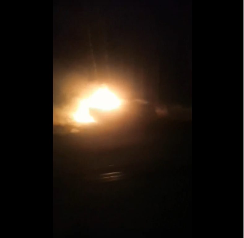 В Костроме после лобового столкновения вспыхнул автомобиль (ВИДЕО)