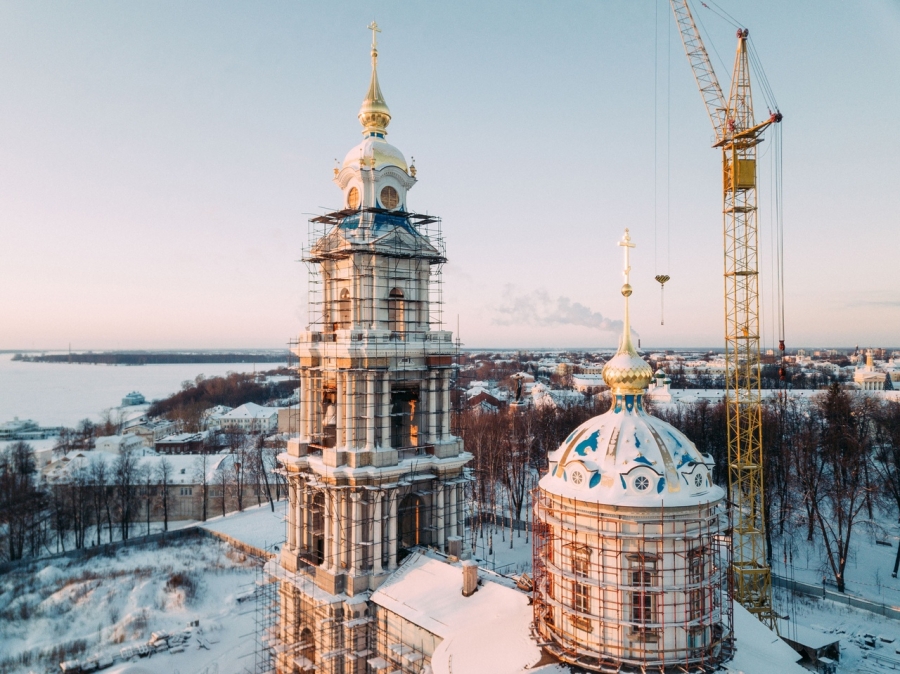 Храмовый комплекс Костромского кремля продолжают благоустраивать