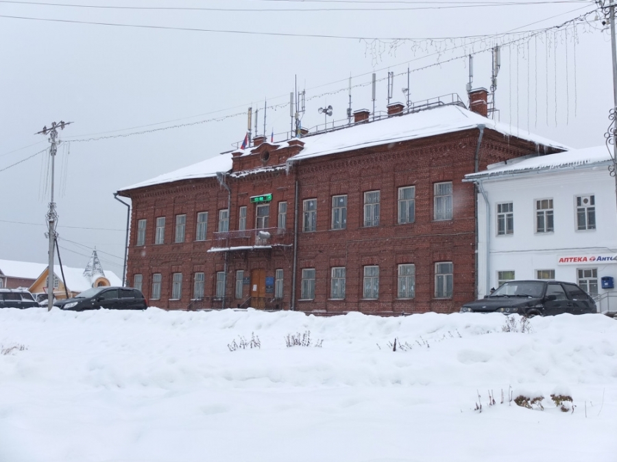 Чиновники в Костромской области отказываются верить, что люди мерзнут в своих квартирах