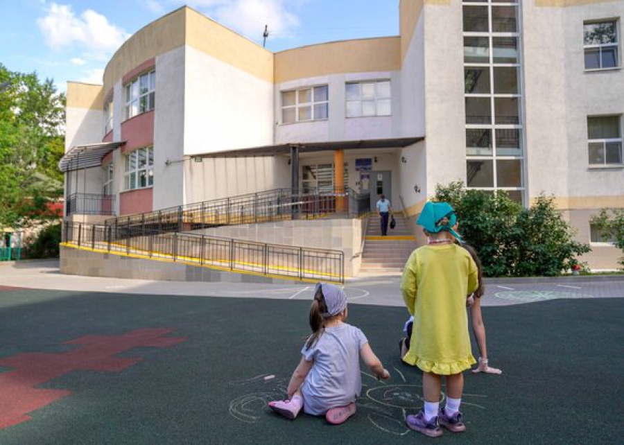 Детские сады могут стать бесплатными для многих костромских семей