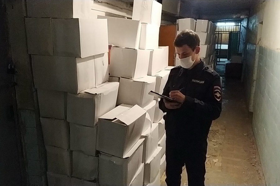 В Костромской области полицейские конфисковали огромную партию контрафактной водки