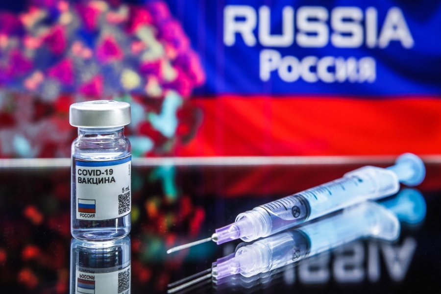 Вакцину от коронавируса начали поставлять в Костромскую область еженедельно