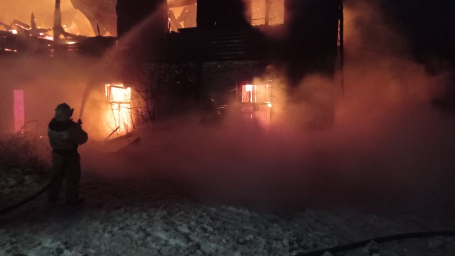 “Горячие” деньки: за неделю в Костромской области кроме “Полигона” сгорели несколько жилых домов