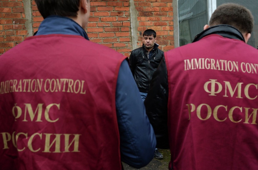 Экономный иностранец решил задержаться в Костроме с помощью фальшивого документа