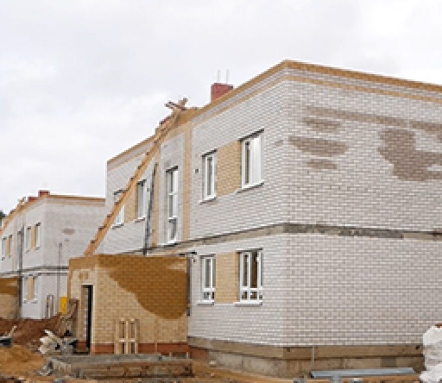 «Подрядчики успевают»: глава Администрации Костромы проверил ход строительства домов для сирот