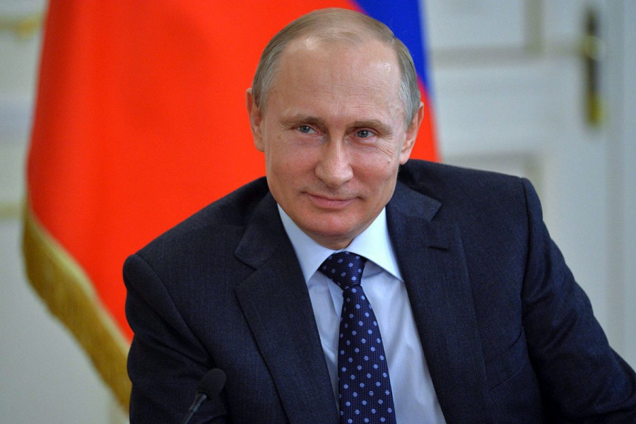 Владимир Путин поздравил костромских мужчин с Днем защитника Отечества