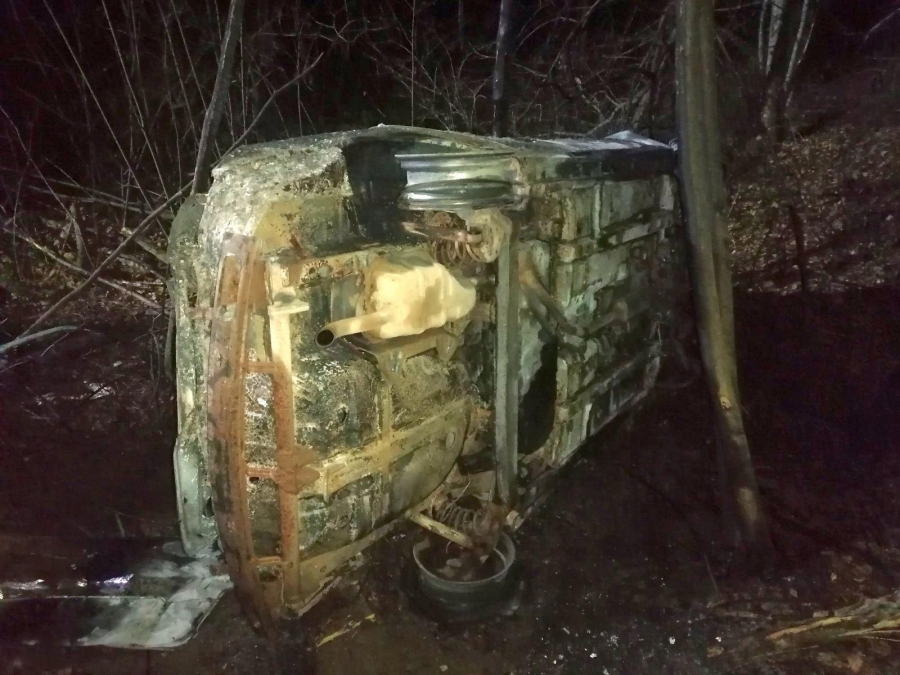 Водитель погиб: в Костромской области в результате аварии сгорел автомобиль