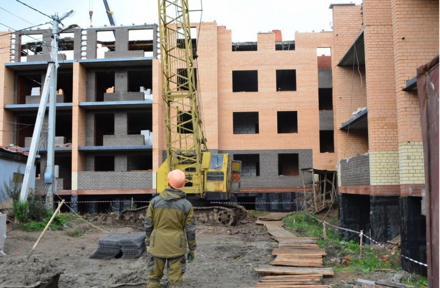 Жители костромских домов-развалюх переедут в новое здание