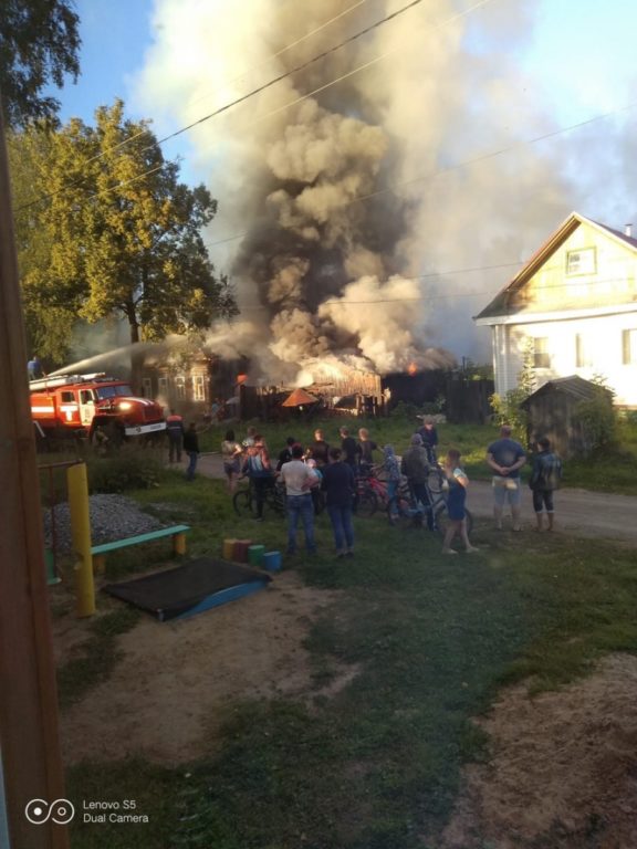 В Костромской области сгорело два жилых дома